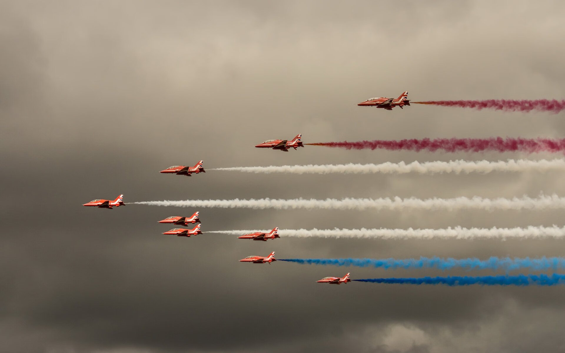 地缘政治角力中的绿茵场，2027世界杯卡塔尔的暗涌与佩德里的新王加冕